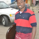 Engineering student and waiter አስተናጋጁ የኢንጂነሪንግ ተማሪ